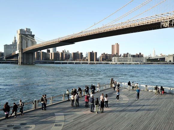 Brooklyn Bridge scene 1,10-2013